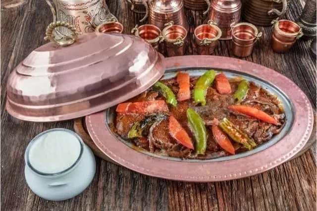 İskender Kebabın Anavatanı Bursanın Meşhur Yemekleri| 10 Leziz Yemek