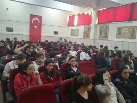 Yurtdışında Eğitim ve Öğrenci Deneyimleri