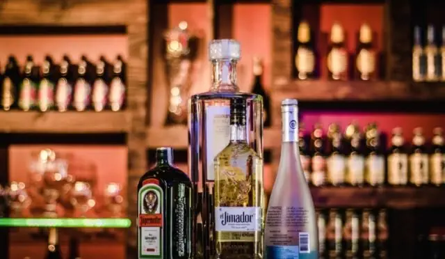 Şarap Alkol Oranı Nedir? 2025 Şarap Fiyatları