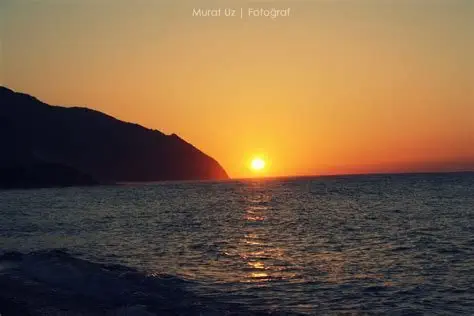Karavanınızı Deniz Kıyısına Park Ederek Gün Batımını İzleyin