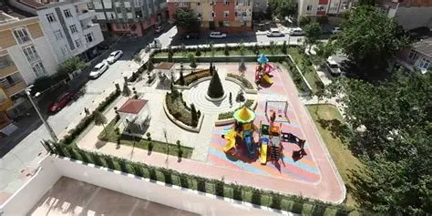 Doğal İle Modernin Buluşması: Asya'daki İlginç Kentsel Parklar